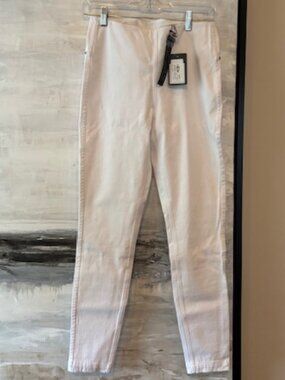 NWT Lysse size Medium Jeggings